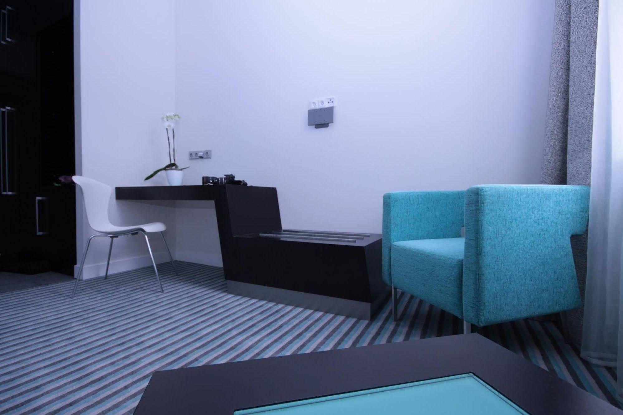 Hotel Red & Blue Design Prague